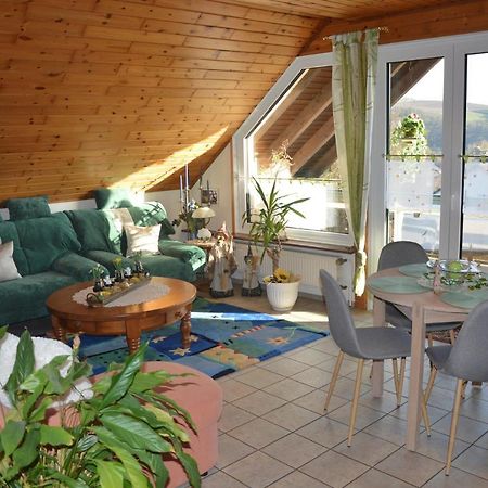 Ferienwohnung Auszeit Waxweiler Bagian luar foto