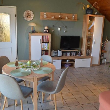 Ferienwohnung Auszeit Waxweiler Bagian luar foto
