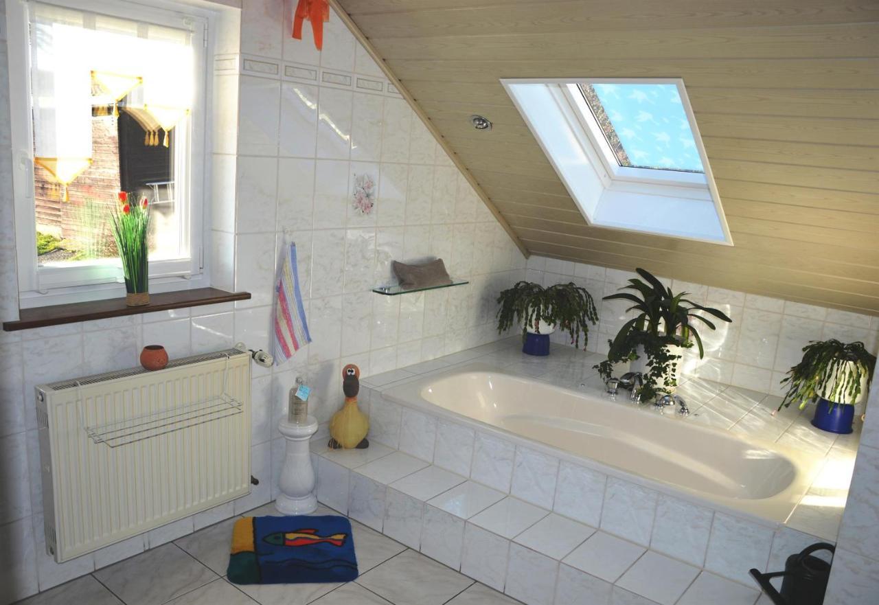 Ferienwohnung Auszeit Waxweiler Bagian luar foto